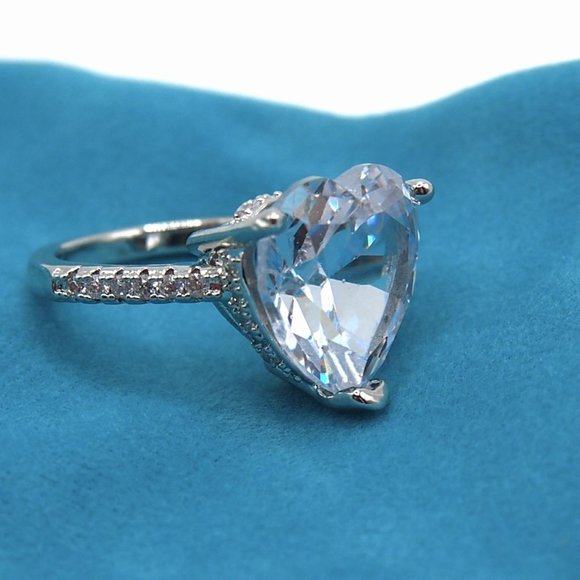 Stunning Large 5.00ctw Cubic Zirconia Heart Ring Solid 925 Sterling Silver - Picture 11 of 12